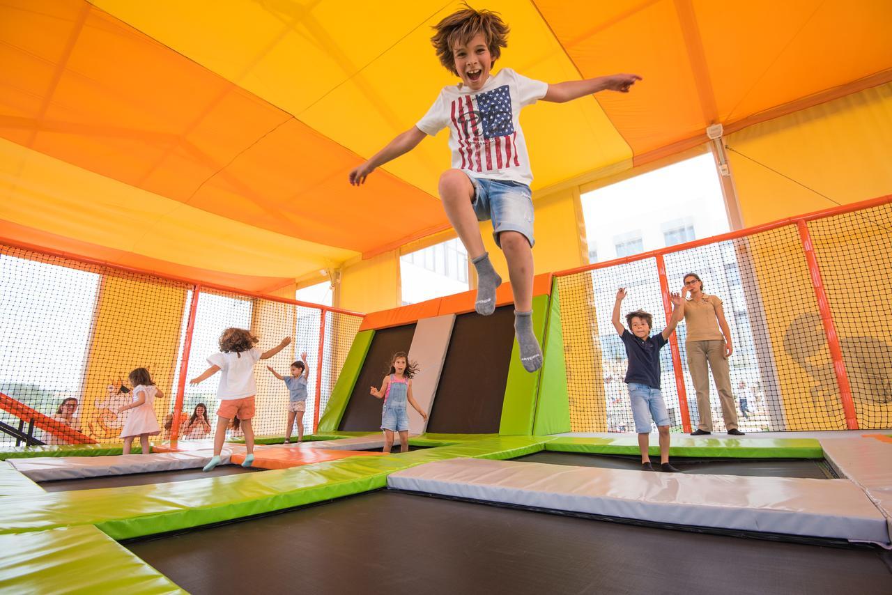 Vila Gale Sintra Exterior photo Children playing at an indoor playground